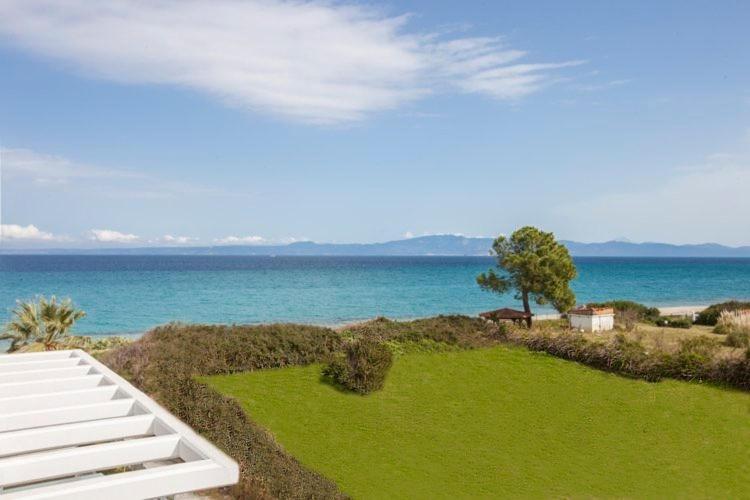Hanioti Suite Maisonette In Front Of The Sea Exterior photo