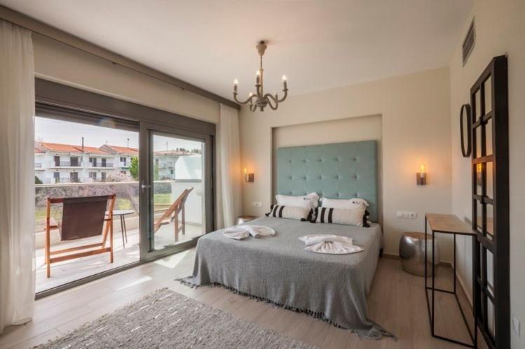 Hanioti Suite Maisonette In Front Of The Sea Exterior photo